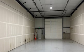 31524738