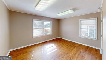 31529305