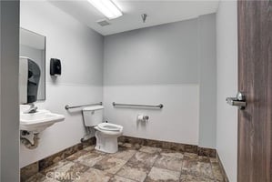 31529918