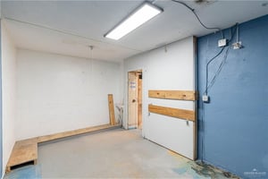 31532577