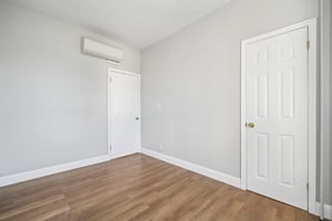 31533774