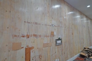 33581670