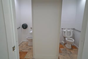 33581638