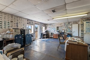 31538121