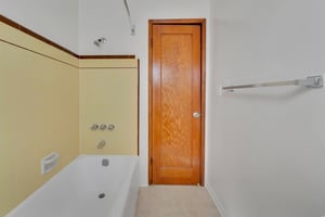 31542574