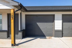 31541823