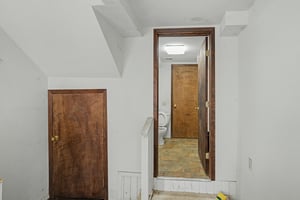 31546879