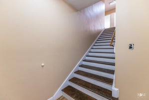 31557792