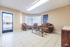 31557772