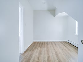 32922403