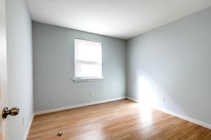 31563063