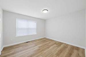 31563386