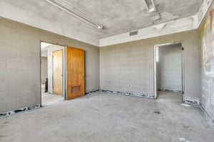 31563900