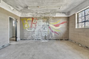 31563896