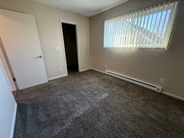 31567458