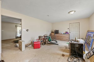 31568391