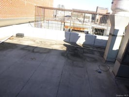 31572066