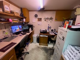 31573296