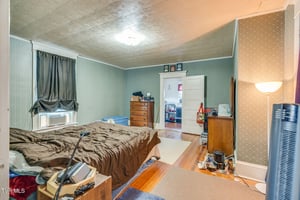 31573697