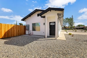31576794