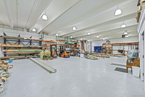 31596673