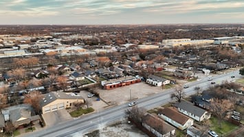 31581029