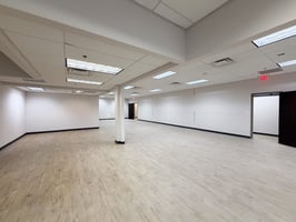 31582408