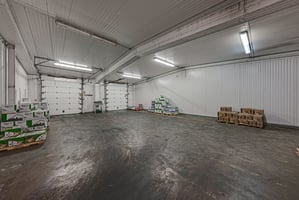 31582988