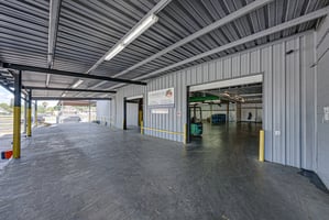 31583008