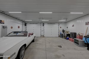 31583617