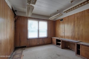 31584174