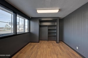 31584376