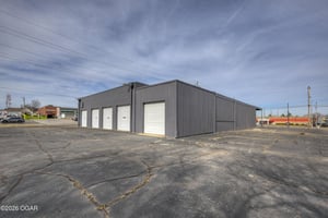 31584400