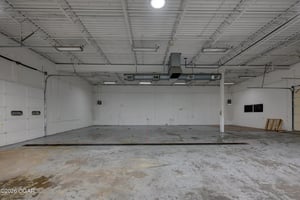 31584389
