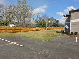 32002800