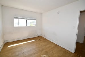 31589804