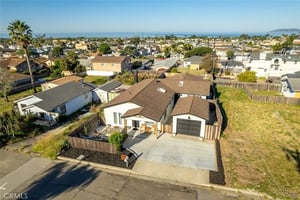 31590396
