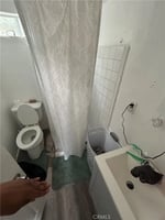 32301908