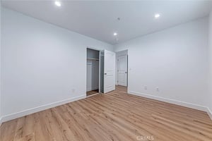 31590734