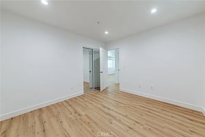 31590739