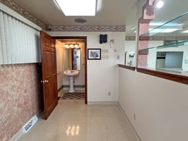 31592121