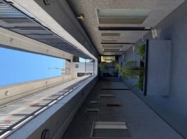 31592316