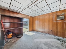 31599952