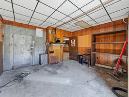 31599953