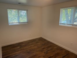 31593325