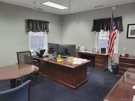 31596582