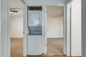 31598824