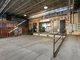 31601588