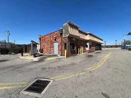 31603758