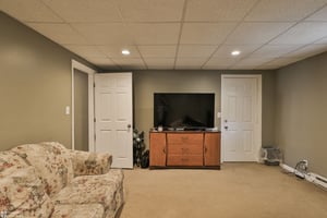 31605110